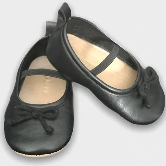 Old  Navy Flats - Picture 1 of 9